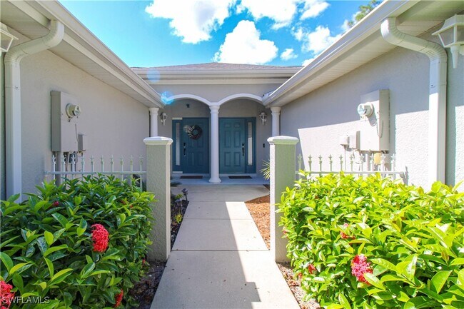 Building Photo - 6206 Mandalay Cir