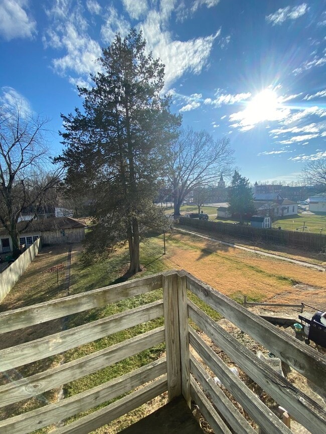 Building Photo - 58 E Washington St