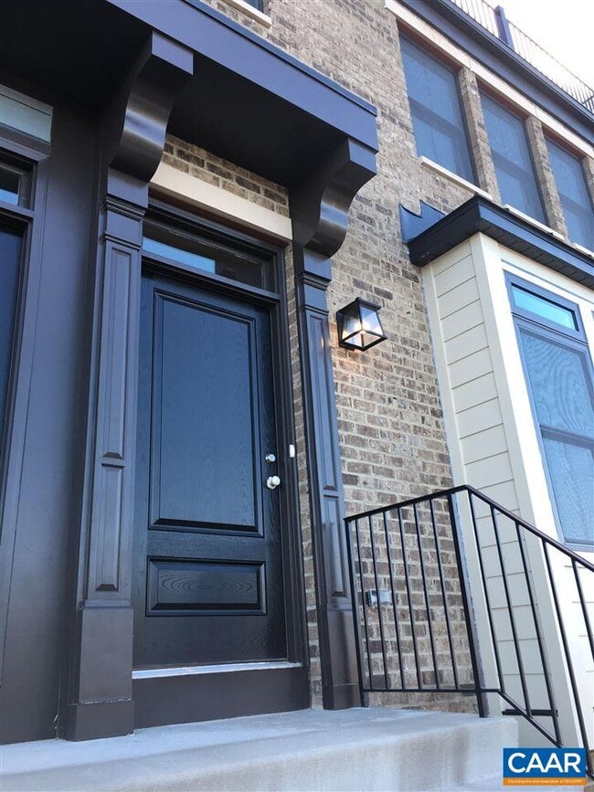 Building Photo - 1818 Marietta Dr