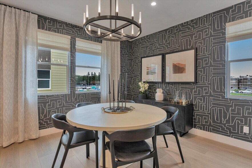 Building Photo - 3001 Ivory Ter