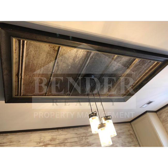 Building Photo - QUAINT, COZY SPACE