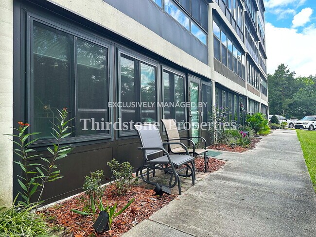 Building Photo - 1071 Edgewood Ave S