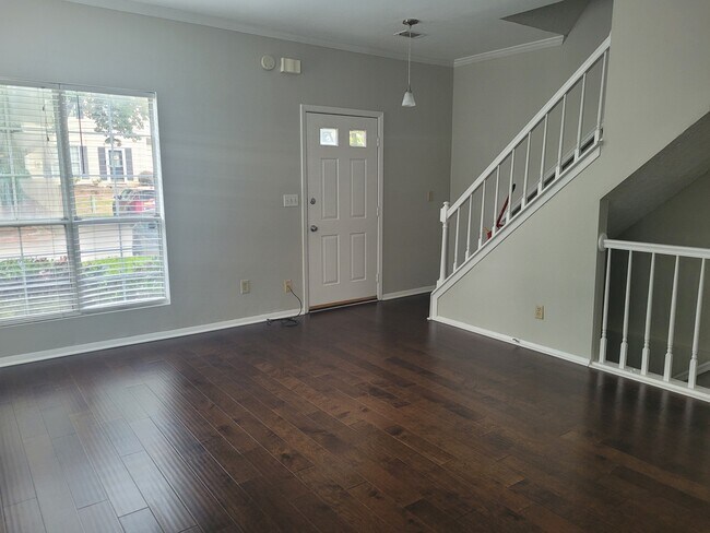 Living Room - 401 Wedgewood Way