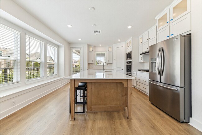 Building Photo - 21203 Electric Lgt Trl
