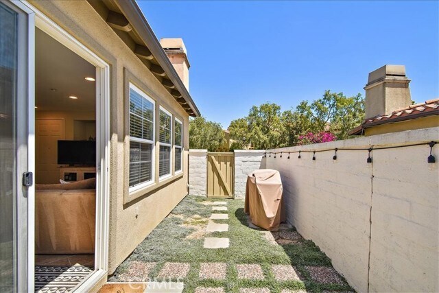 Building Photo - 74 Paseo Vista