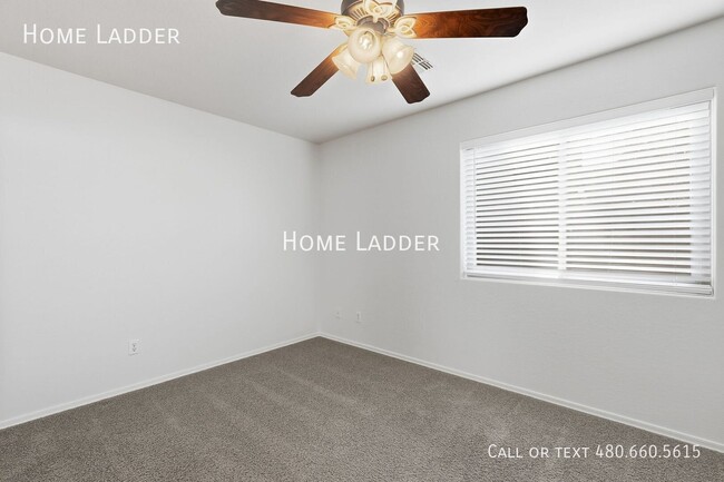 Building Photo - 44760 W Paitilla Ln
