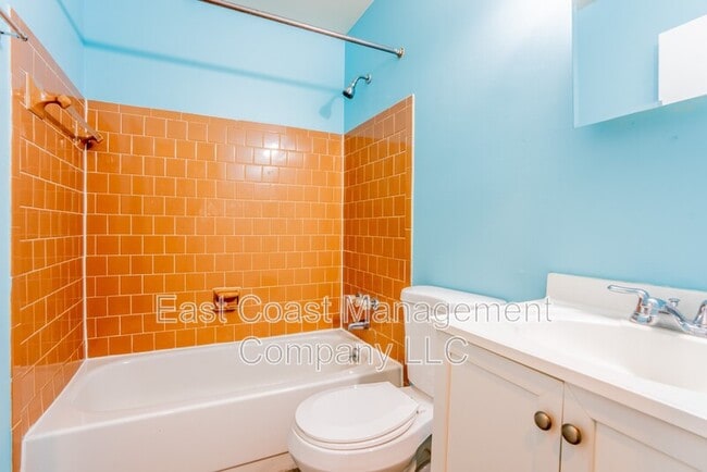 Building Photo - 1502 E Baltimore St