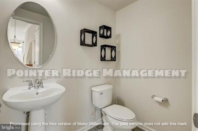 Building Photo - 900 Hall Station Dr