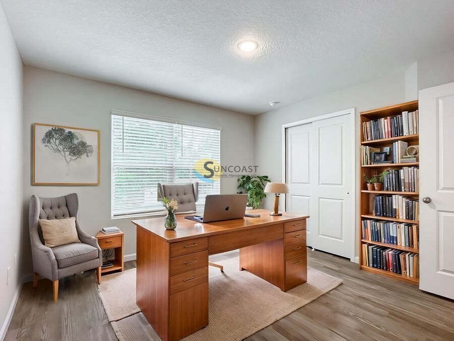 Building Photo - 6151 Delmar Pl