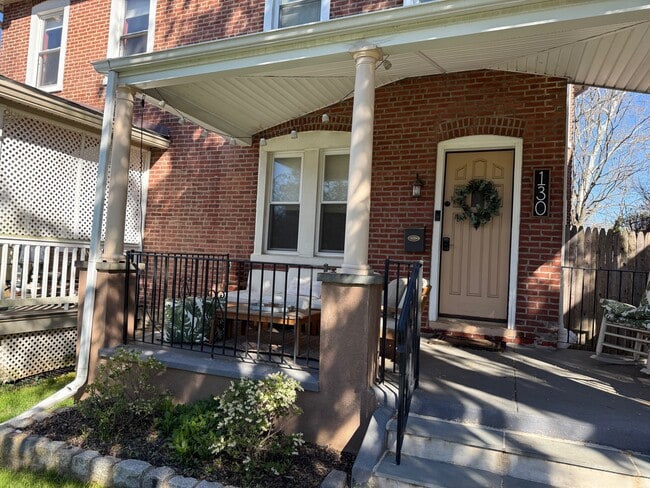 Your off-the street, private entrance - 130 Simpson Rd