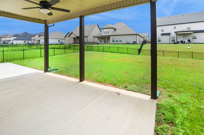 Building Photo - Pet Friendly Four Bedroom!