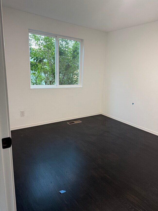 Building Photo - 8904 Monte Cristo Dr
