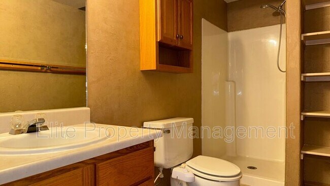 Building Photo - 107 S Brewer Dr