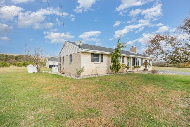 Building Photo - 411 Wagner Dr