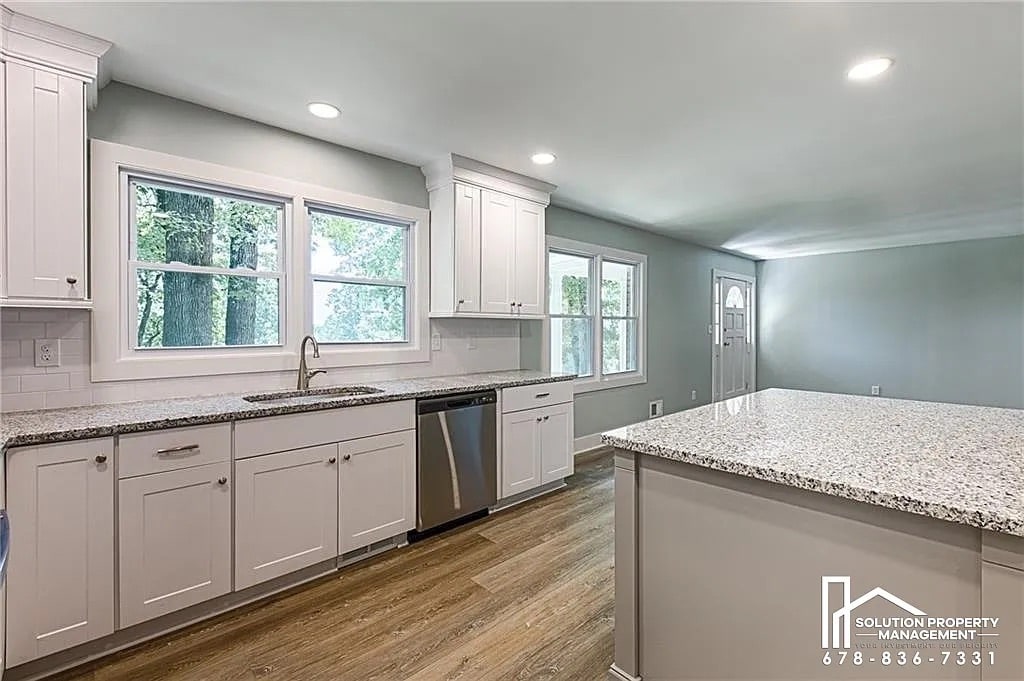 Building Photo - Room in Single Family Home on Potomac Dr NW