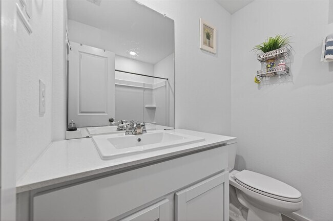 Building Photo - 16703 Rolling Pasture Ln