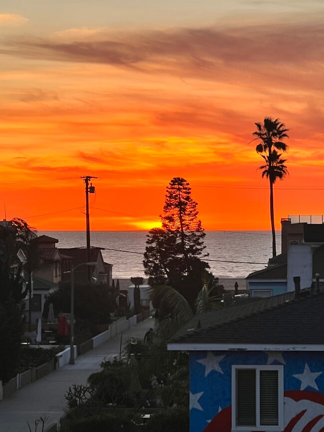 Building Photo - 1702 Hermosa Ave