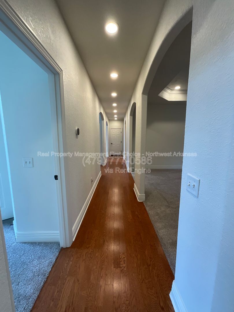 Building Photo - 1 Dent Ln