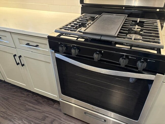 Building Photo - 999 Lennox Blvd