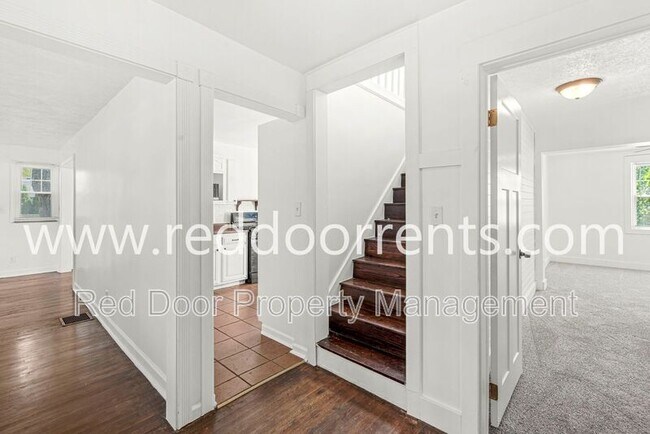 Building Photo - 957 Woodhill Dr