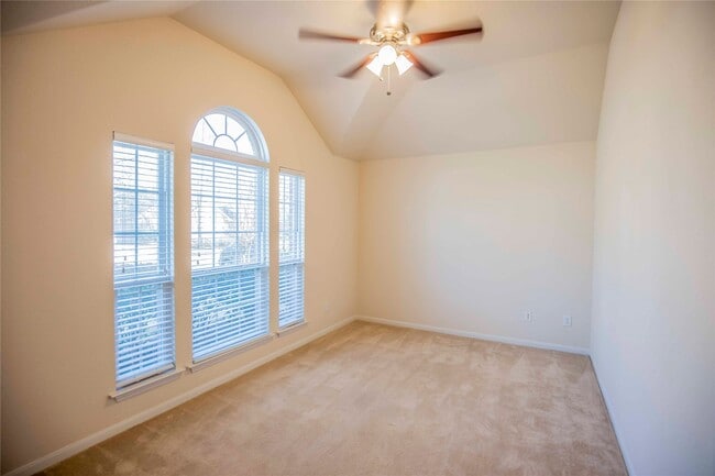 Building Photo - 187 Fairwind Trail Dr