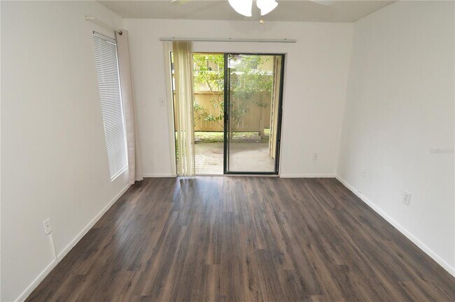 Building Photo - 8742 Mallard Reserve Dr