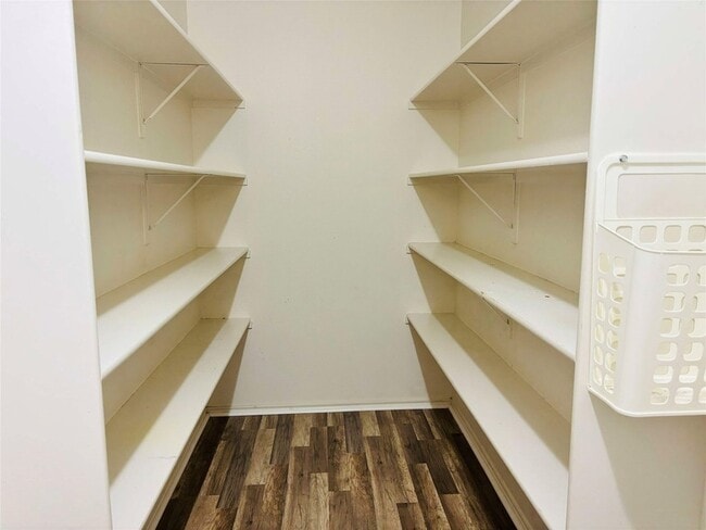 Building Photo - 16133 Windsong Ct