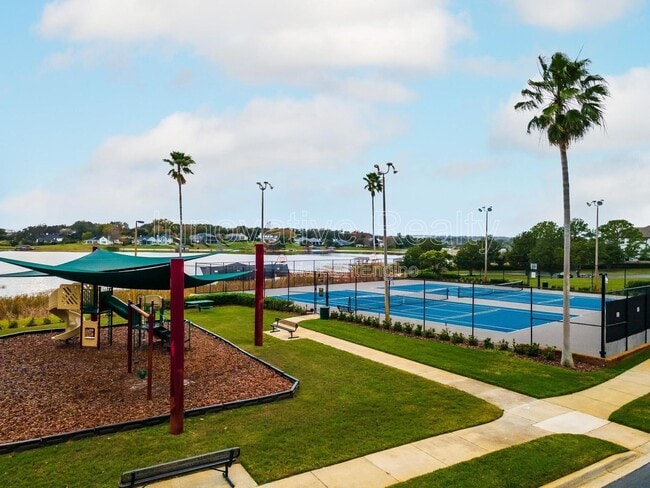 Building Photo - 17321 Promenade Dr