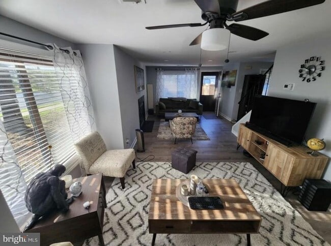 Building Photo - 18103 Copps Hill Pl