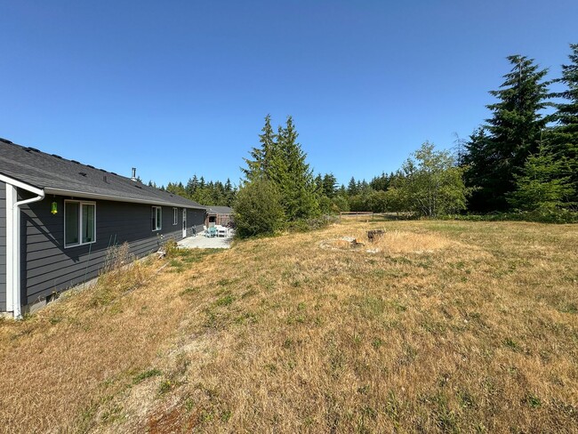 Building Photo - Nice Home on Land for Lease