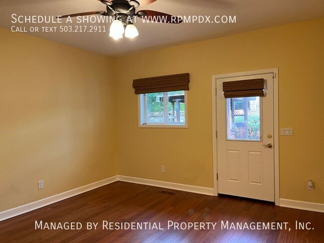 Building Photo - 3964 NW Brookview Way