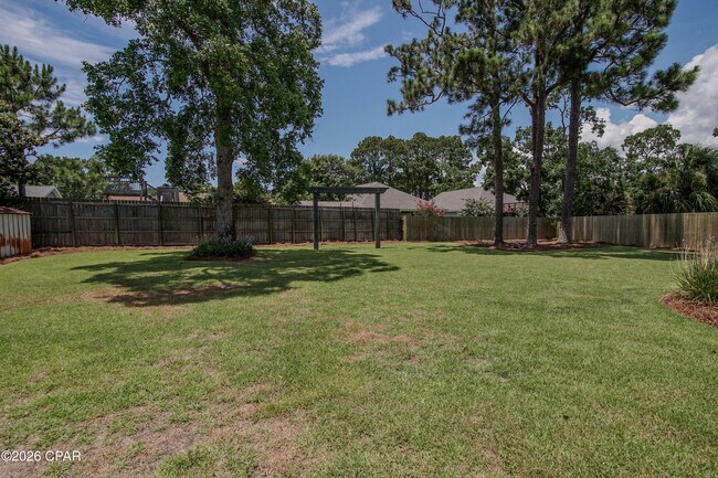 Building Photo - 115 Circle Dr