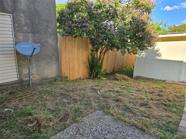 Building Photo - 14324 Haymeadow Cir