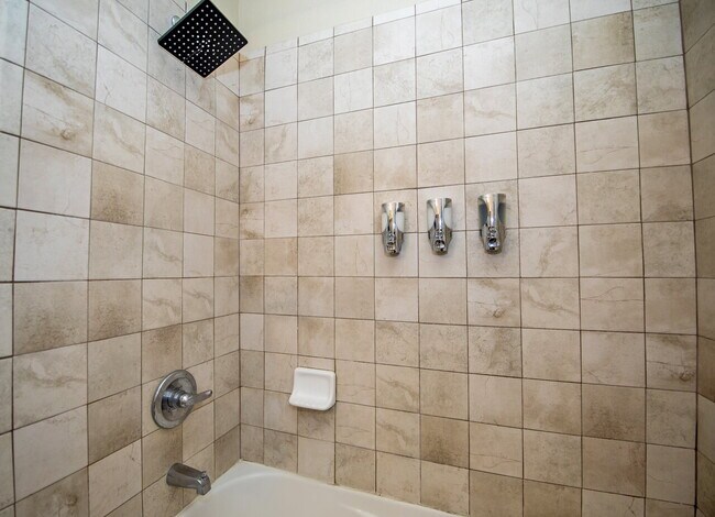 Building Photo - "Fully-Furnished 3-Bedroom, 2-Bathroom Home!"