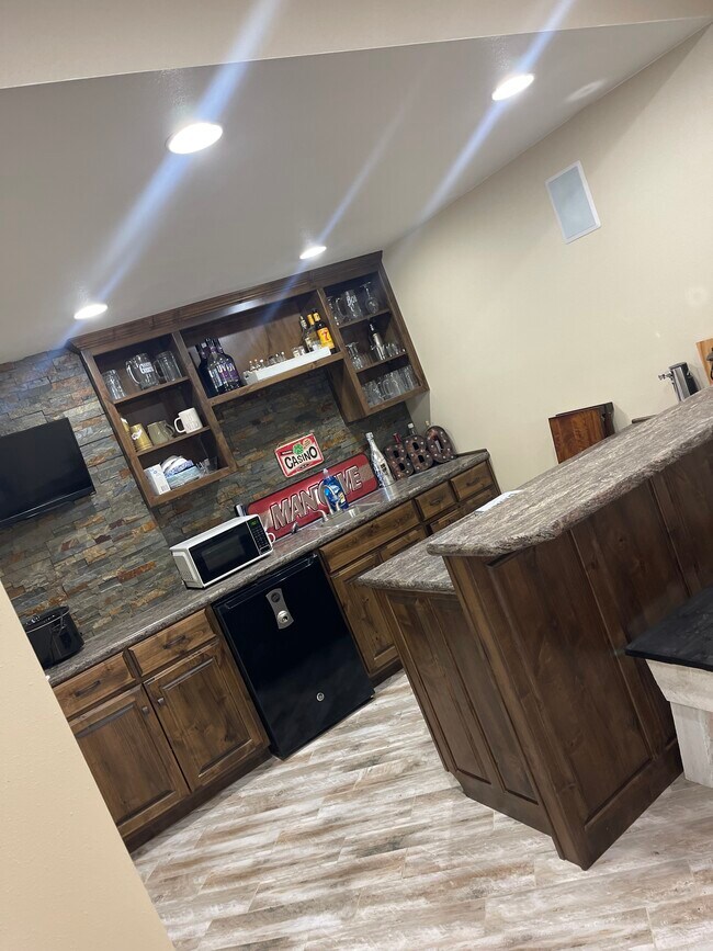 Building Photo - 62 County Rd 600A