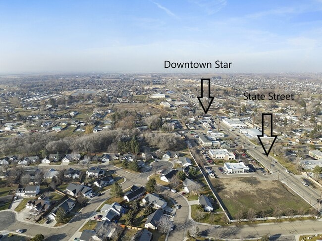 Building Photo - 10460 W Achillea St