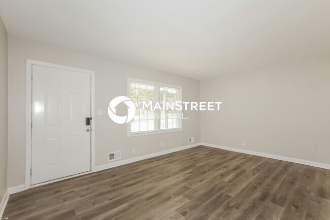 Building Photo - 3 Bedroom Pet-Friendly Home in CONLEY, GA with Main Street Renewal