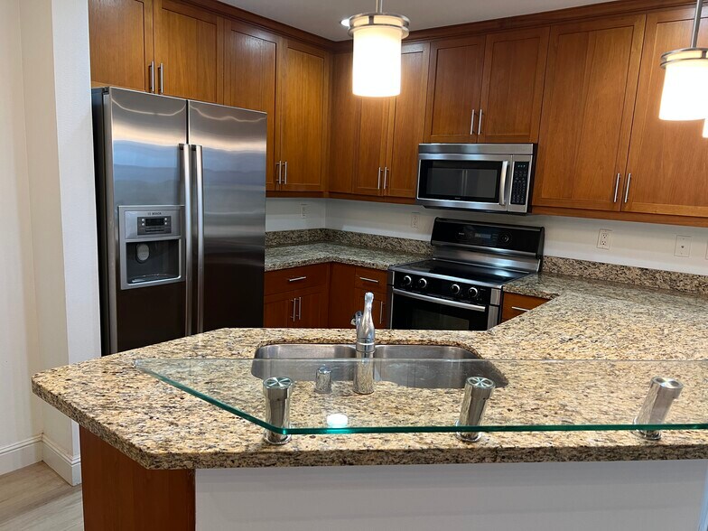 Building Photo - 3150 W Government Way