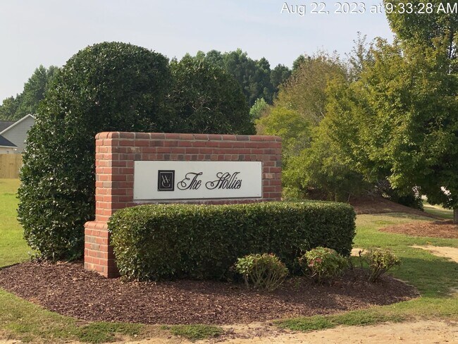 Building Photo - 299 Ranier Dr