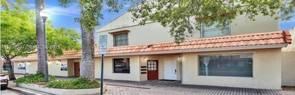 Building Photo - 313 N Krome Ave