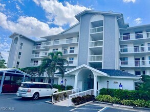 Building Photo - 340 Horse Creek Dr