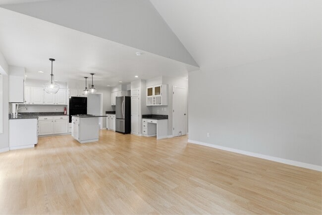 Building Photo - 13172 SW Chimney Ridge St