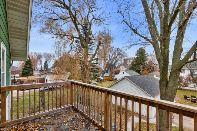 Building Photo - 1136 Fond Du Lac Ave