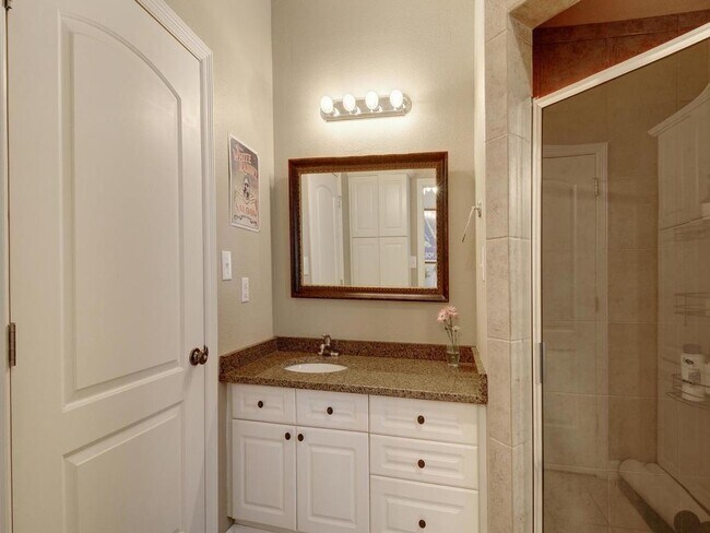 Building Photo - 1701 Spyglass Dr