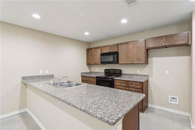 Building Photo - 72198 Formosa Dr