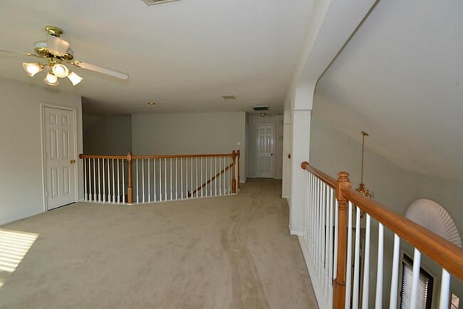 Building Photo - 15307 Amesbury Ln