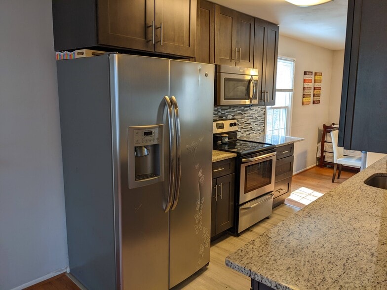 Building Photo - 3152 Bayswater Ct