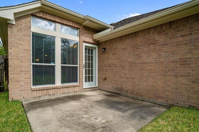 Building Photo - 27645 Fairhope Meadow Ln