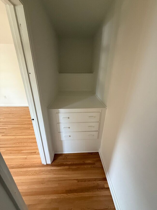 Building Photo - Two Bedroom Duplex Located Just Blocks from Downtown - No Students Permitted