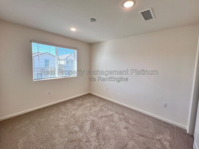 Building Photo - 1491 Vintage Ln